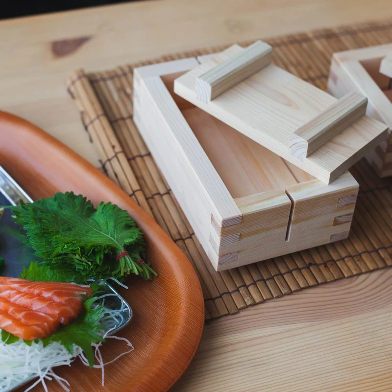 Moule à sushi en bois (long)