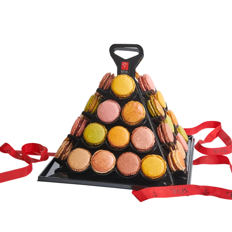 Macarons sucrés pyramide moderne
