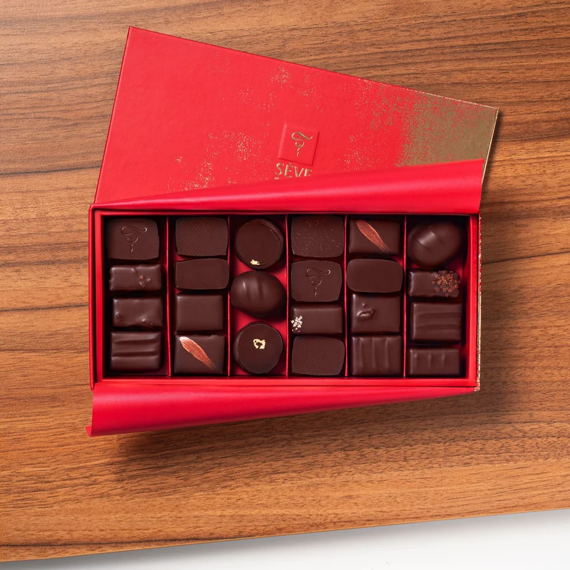 Boîte de bonbons de chocolat noir – Ballotin de chocolats artisanaux