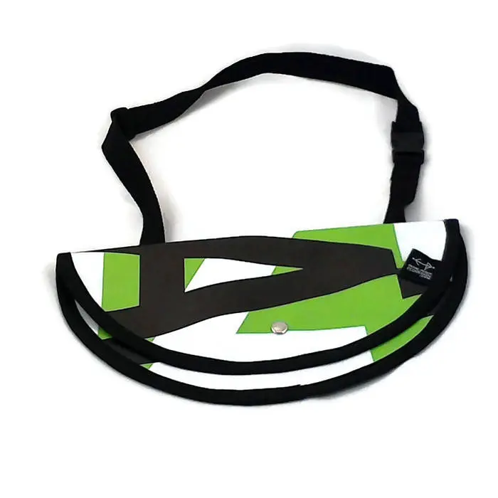 Sac à bandoulière demi rond vert, lime, blanc et noir