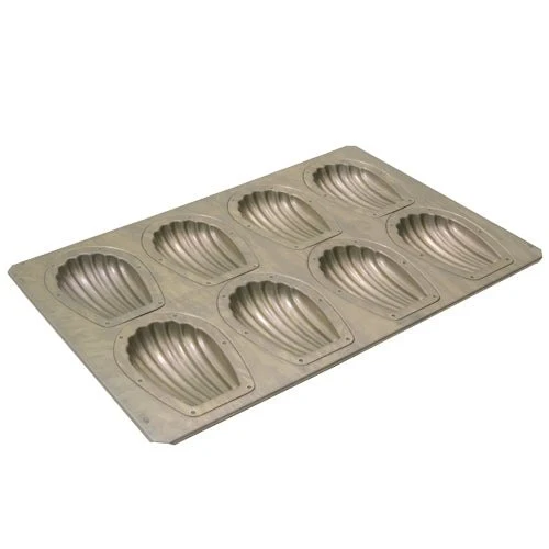cuoca x CHIYODA 8 Cavity Shell Madeleine Pan