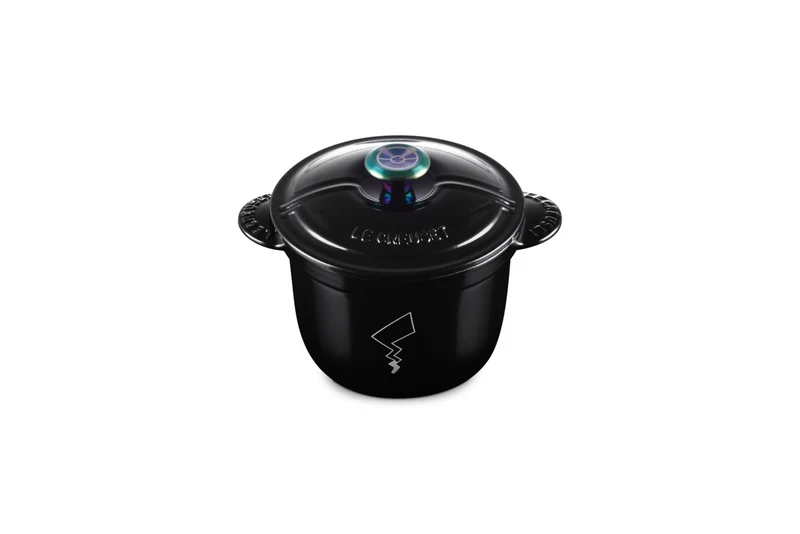Le Creuset Pokémon Cocotte Every 18 (iridiscent knob) [Authorized Japan retailer