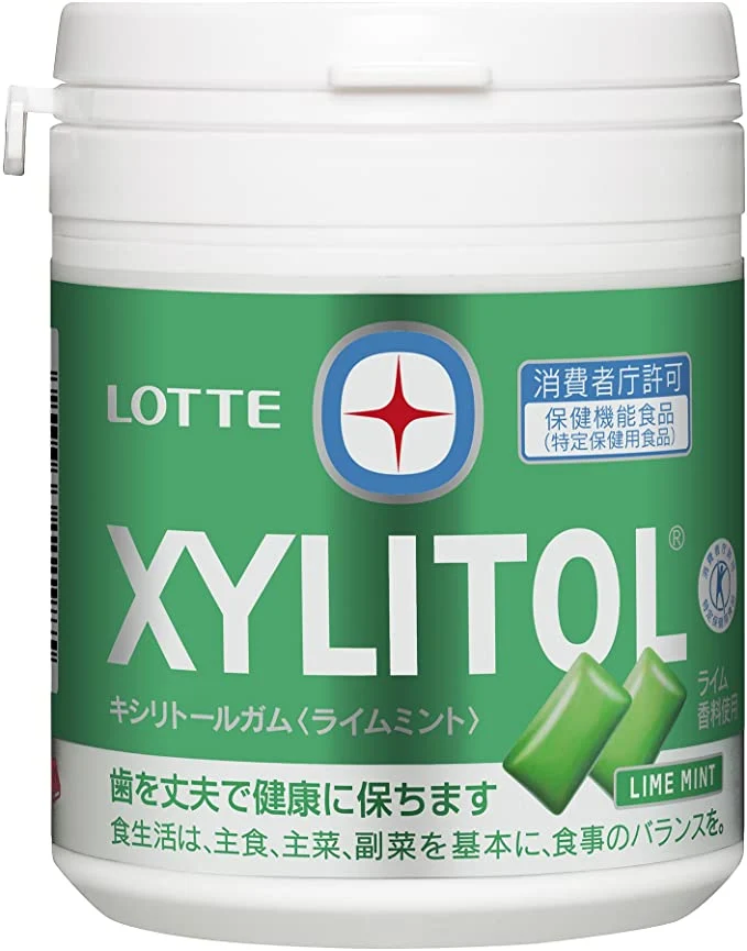 LOTTE XYLITOL Gum Lime Mint Family Bottle 133g